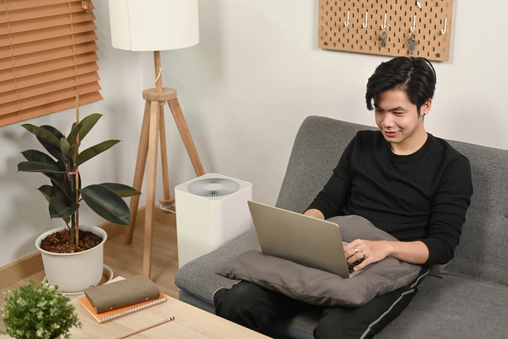 What Is Remote Working? Understand the Meaning & How to Find It