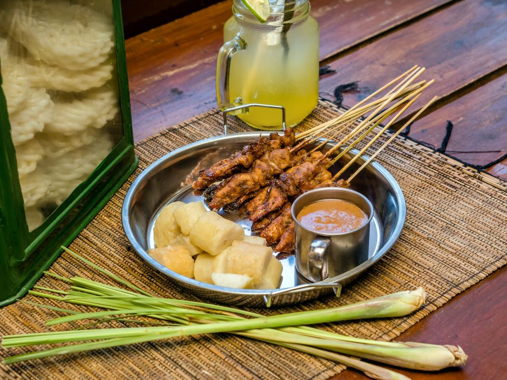 10 Popular and Promising Traditional Indonesian Food Business Ideas, What Are They?