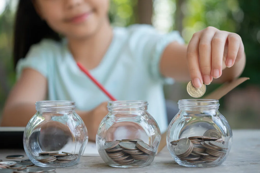 5 Ways to Teach Children to Save Early and the Benefits