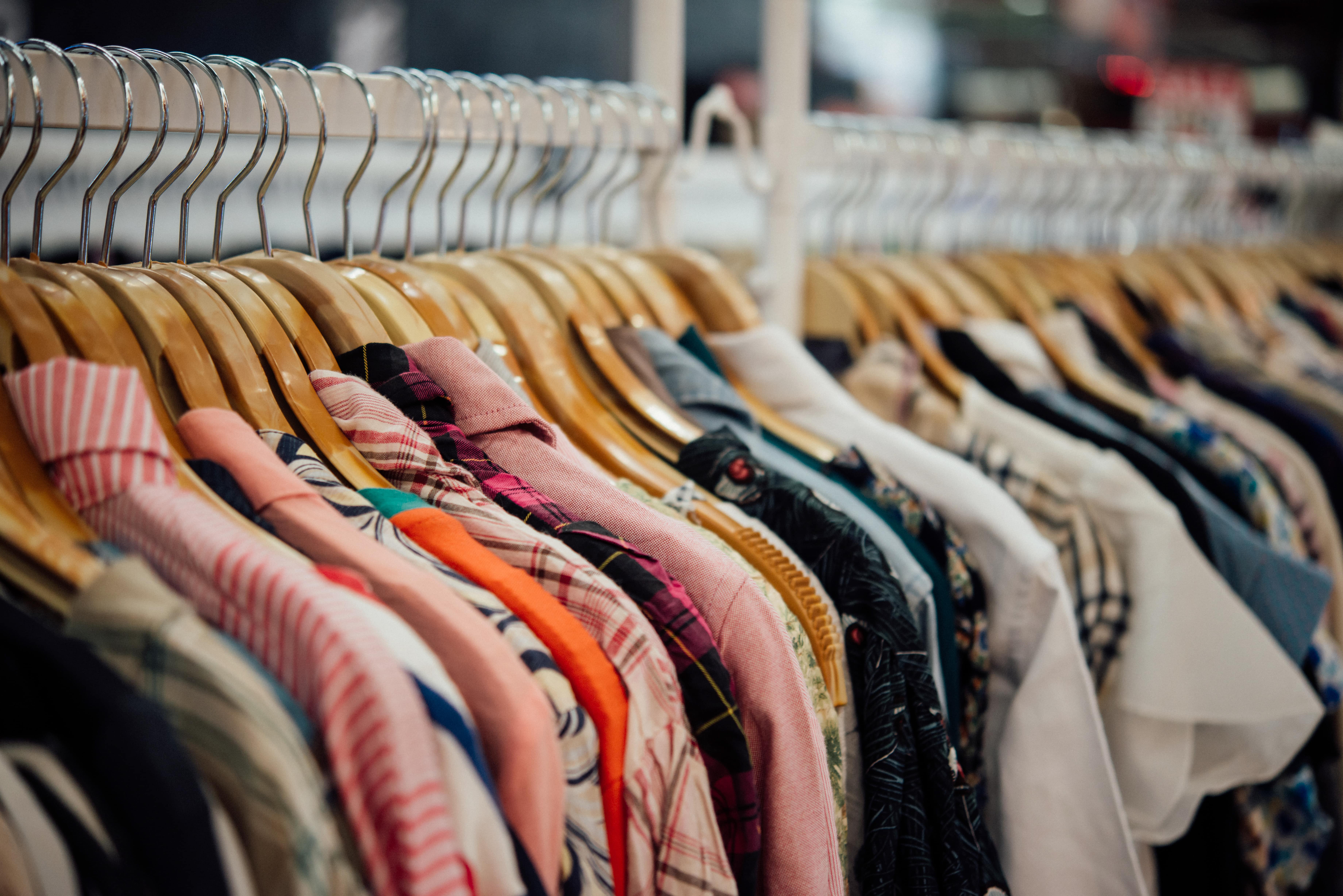 Bisnis Thrift Shop : Sebuah Oportunitas Bisnis dari Pakaian Bekas