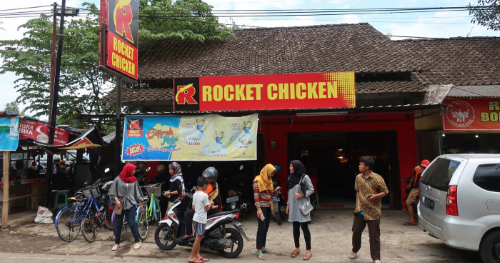Cara Daftar, Syarat, dan Biaya Membuka Bisnis Franchise Rocket Chicken