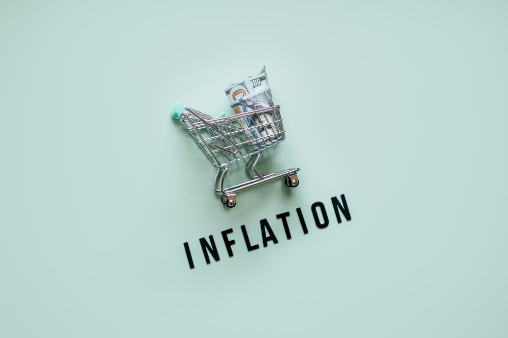 Kupas Tuntas Inflasi; Jenis, Penyebab, dan Cara Mengatasinya