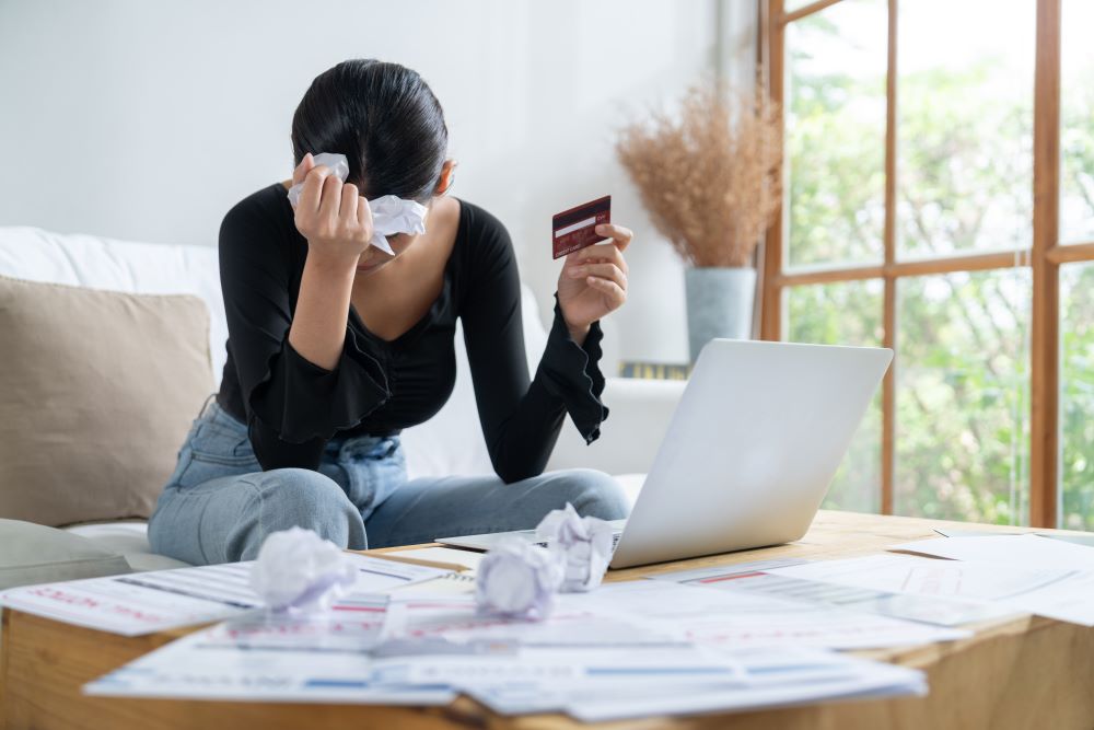 Alert! 5 Most Effective Tips to Avoid Consumer Debt Trap 